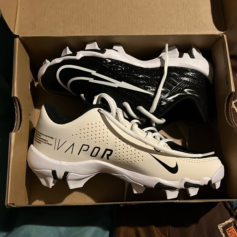 Brand new softball cleats, never worn